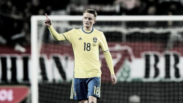 Larsson en su debut con la selección sueca   Foto: fotbolldirekt.se