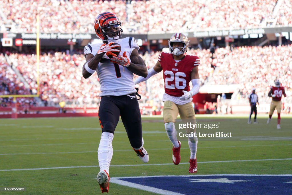 Ja'Marr Chase #1 of the Cincinnati Bengals catches a pass for a touchdown against Isaiah Oliver #26 of the San Francisco 49ers during the third quarter at Levi's Stadium on October 29, 2023 in Santa Clara, California. (Photo by Loren Elliott/Getty Images)