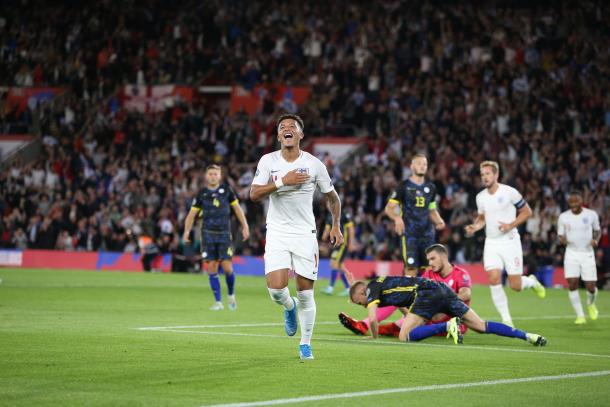 Sancho marcou o primeiro gol com a camisa da Inglaterra (Foto: Divulgação/Seleção Inglesa)