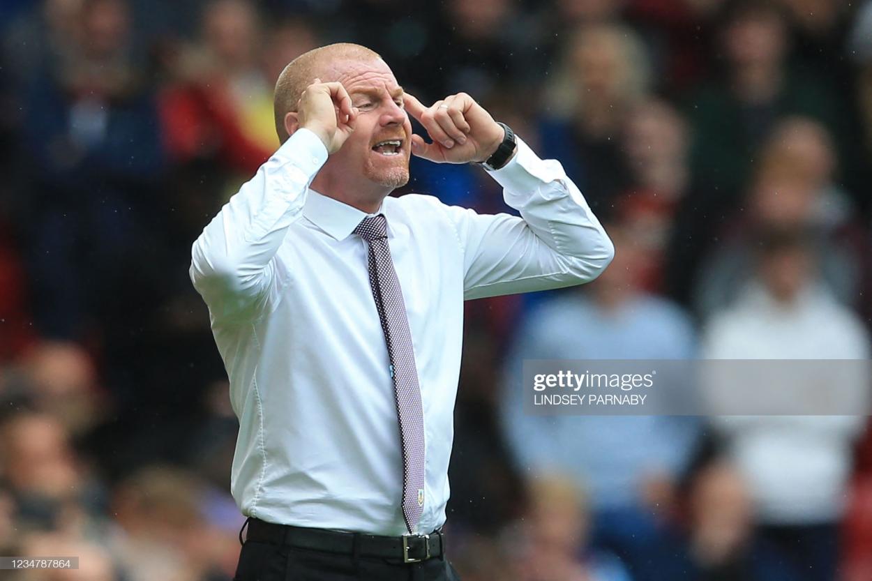 <strong><a href='https://vavel.com/en/football/2021/03/03/premier-league/1061817-burnley-1-1-leicester-city-clarets-frustrate-vardy-and-foxes-in-stalemate.html'>Sean Dyche</a></strong> leads from the touchline - Lindsey Parnaby/GettyImages