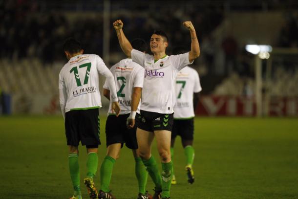 Sergio Ruiz se estrenó como goleador con un golazo | Fuente: Real Racing Club.