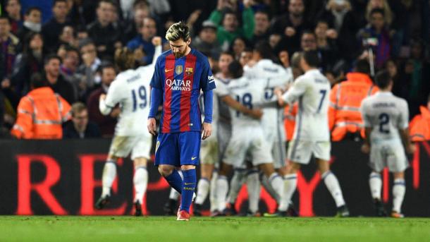 La delusione di Messi dopo il pari di Ramos, nel match d'andata. Fonte foto: skysports.com