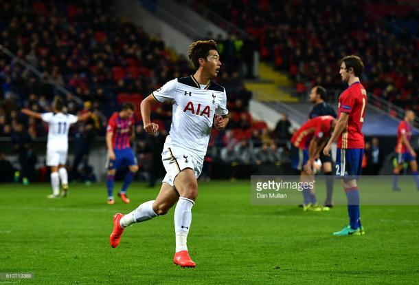 Son wheels away in celebration after scoring (photo: Dan Mullan / Getty Images)