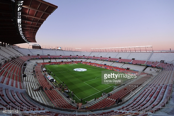 Ranieri's men travel to the Estadio Roman Sanchez Pizjuan in the next round | Photo: Getty/ Denis Doyle