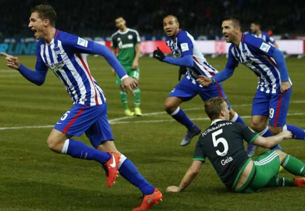 Niklas Stark, far left after scoring versus Schalke 04, had given Hertha the lead (Source: goal.com) 