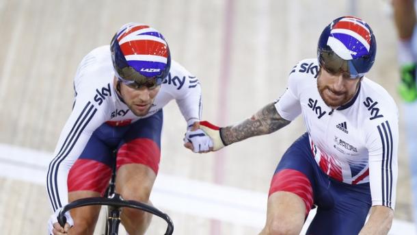 Cavendish and Wiggins work in tandem during their Madison victory (image via: Reuters)
