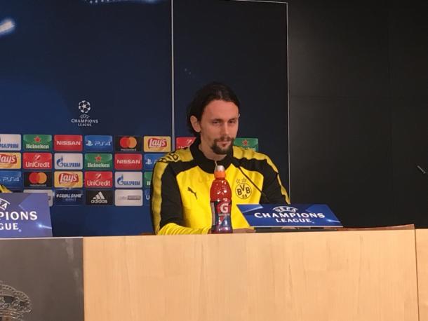 Subotic durante la rueda de prensa previa al partido/Foto:Borussia Dortmund