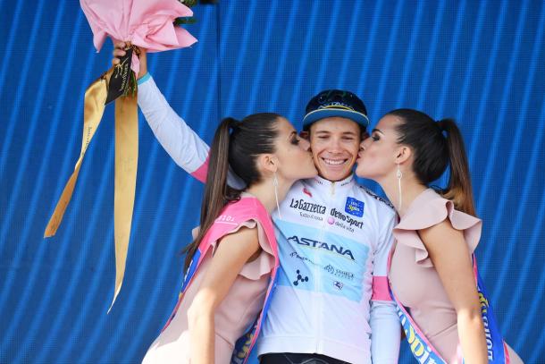 Miguel Ángel López (Astana) es el maillot blanco | Foto: Giro de Italia