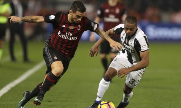 Evra in campo nella gara di Supercoppa contro il Milan. Foto: Gazzetta dello Sport