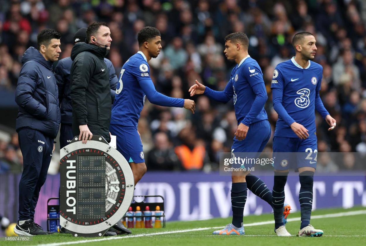 Wesley Fofana replaced <strong><a  data-cke-saved-href='https://www.vavel.com/en/football/2023/01/09/chelsea-fc/1134019-chelsea-and-potter-suffer-fresh-embarrassment-in-fa-cup-exit-4-things-we-learnt-as-they-suffer-a-second-loss-to-city-in-a-week.html' href='https://www.vavel.com/en/football/2023/01/09/chelsea-fc/1134019-chelsea-and-potter-suffer-fresh-embarrassment-in-fa-cup-exit-4-things-we-learnt-as-they-suffer-a-second-loss-to-city-in-a-week.html'>Thiago Silva</a></strong> due to injury. (Photo by Catherine Ivill/Getty Images)