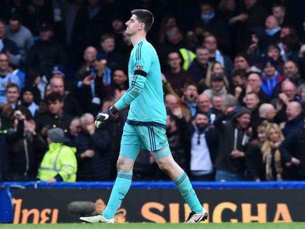 Chelsea goalkeeper Thibaut Courtois walks in frustration as the Blues take another blow to their season / Photo via 90min.com