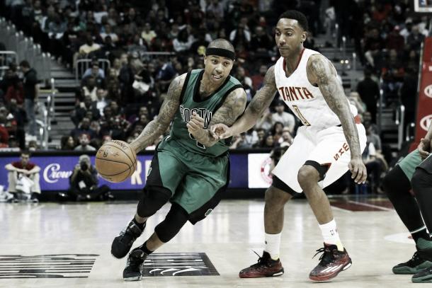 Lead scorers Isaiah Thomas and Jeff Teague go head to head. | Jason Getz/USA TODAY Sports