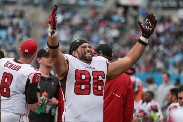 DJ Tialavea celebrates his first career touchdown in his NFL debut. (Source: AtlantaFalcons.com)