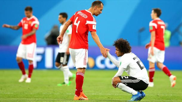 A pesar de sus 38 años de edad, el central ha jugado los cuatro partidos de su selección | Foto: FIFA.com