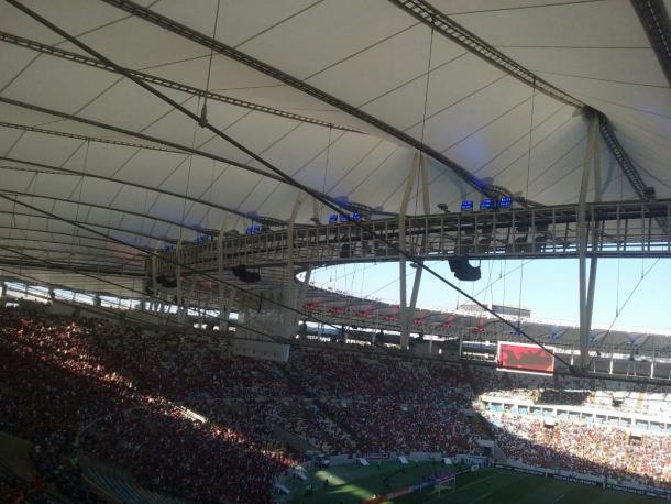 Torcida do Flamengo vai lotando seu setor no Maracanã (Foto: Marcello Neves/VAVEL Brasil)