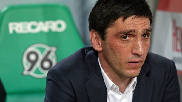 Tayfun Korkut restarts his management career at old club Hannover | Photo: T-Online, MIS/imago