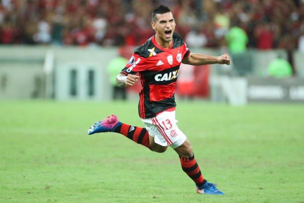 Dotado de ótima técnica e visão de jogo, Trauco terminou o ano sendo criticado pela torcida flamenguista | Foto: Gilvan de Souza/Flamengo