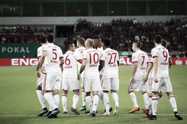 La tropa del Bayern comenzaba a demostrar su superioridad | Foto: @FCBayernES