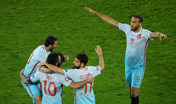 La victoria ante la República Checa dio esperanzas a los turcos | Foto: UEFA.com