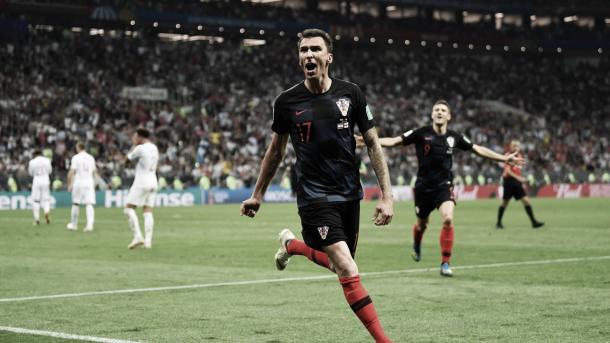 Mario Mandzukic le dio el pase a la final a Croacia sobre Inglaterra. Foro: FIFA.