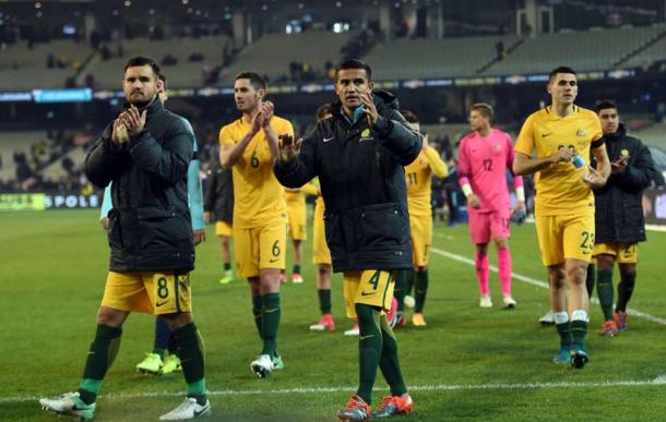 Los jugadores se despiden tras la derrota ante Brasil | Foto: Federación australiana