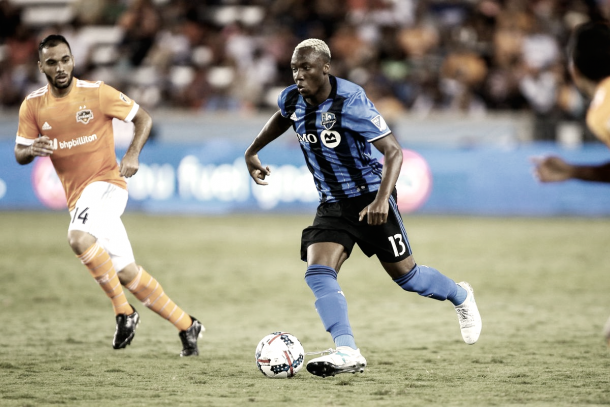 Tabla running at the Houston Dynamo defense. | Photo: Troy Taormina-USA TODAY Sports