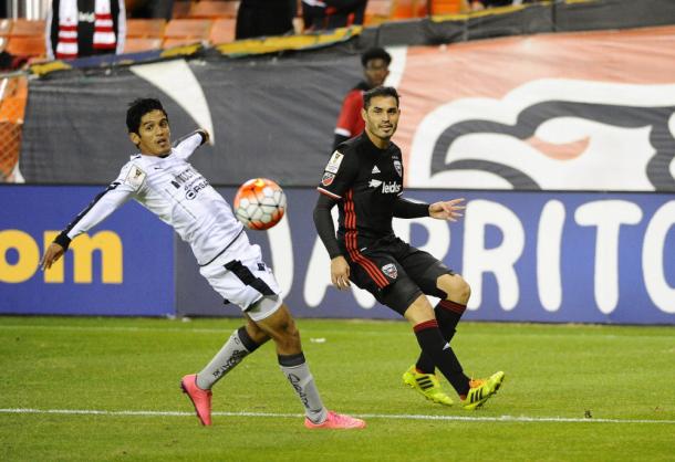 D.C. United's Fabian Espindola sending in a cross on Tuesday 1-1 draw against Querétaro F.C. at RFK Stadium. Photo provided by Brad Mills-USA TODAY Sports. 