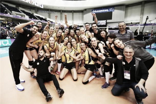 Equipe do VakifBank conquista o bicampeonato (Foto: Divulgação/FIVB)