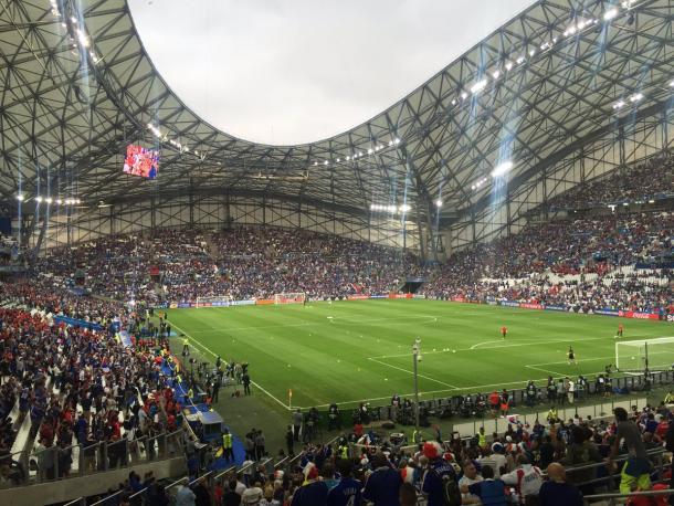 Here's the scene tonight in Marseille, as both sets of fans take to their seats with only forty five minutes remaining until kick off. 