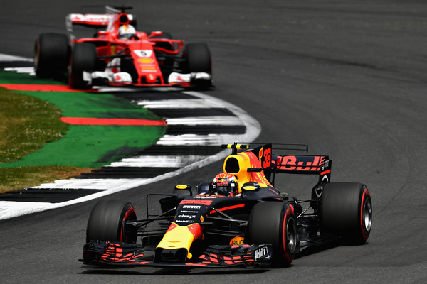 Verstappen vs Vettel, GP Silverstone 2017 / Zimbio