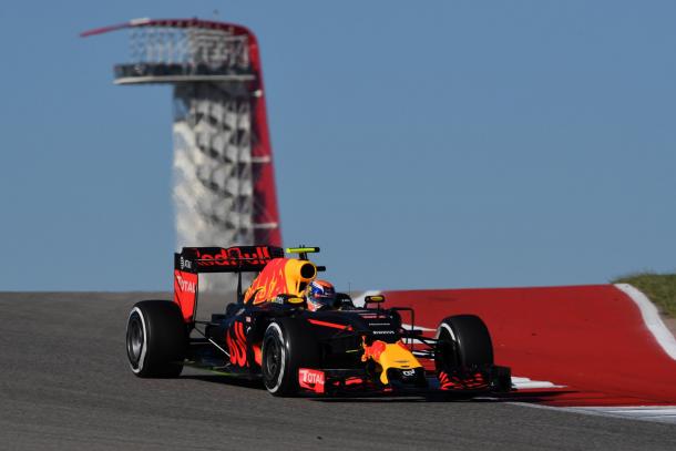 Verstappen durante los Libres 3 | Foto: F1