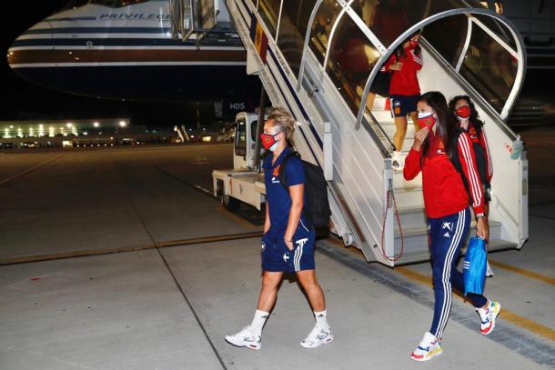 Las jugadoras ya están en Moldavia | Foto: @SeFutbol