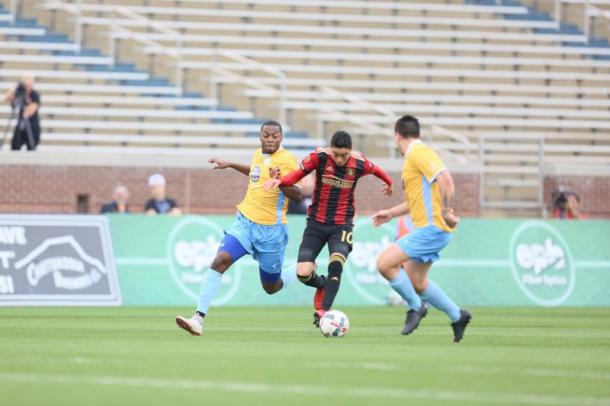 Miguel Almiron in action during Atlanta's preseason game against Chattanooga FC. (Source: Miguel Martinez/Mundo Hispanico)