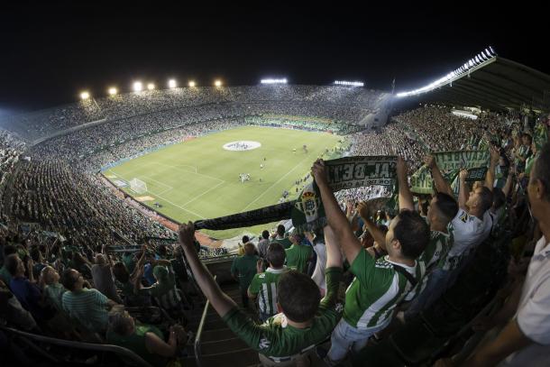 Vista del Nuevo Estadio Benito Villamarín. Fuente: realbetisbalompie.es