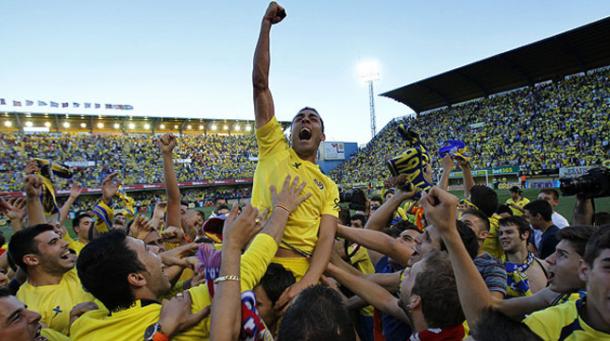 Bruno, celebrando el ascenso frente al Almería | Foto: Miguel Lorenzo (elperiodico.com)