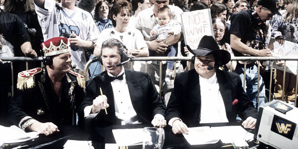 Mauro Ranallo said he was given commentary advice by Vince McMahon (image:whatculture,com)