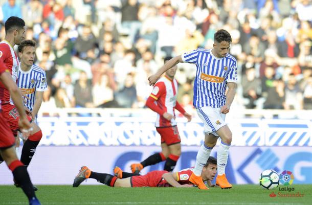 Januzaj dispara ante el Girona. Foto: LFP