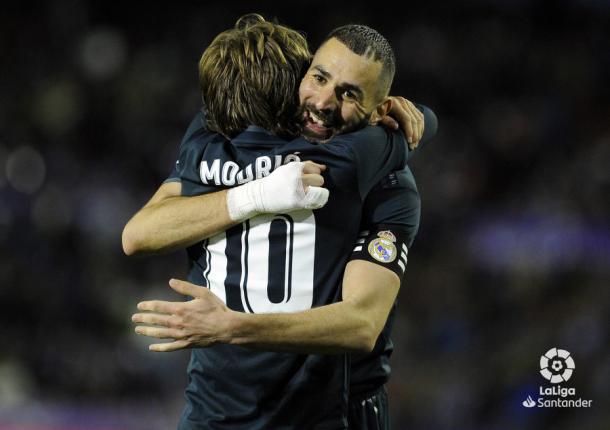 Karim Benzema y Luka Modric frente al Valladolid. Fuente: LaLiga 