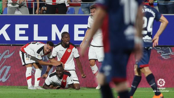 Imbula celebrando un gol con sus compañeros | Fotografía: La Liga