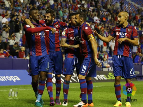 El Levante celebra el gol de Jefferson Lerma. | Foto: laliga.es