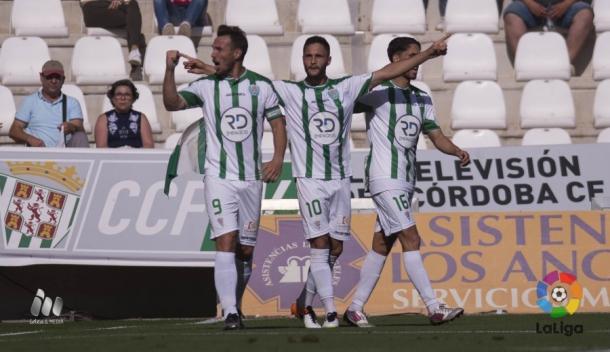Los máximos goleadores del Córdoba CF celebran un gol de Florin | Foto: La Liga