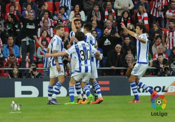 Los donostiarras celebrando el tanto de Jonathas | Imagen: LFP