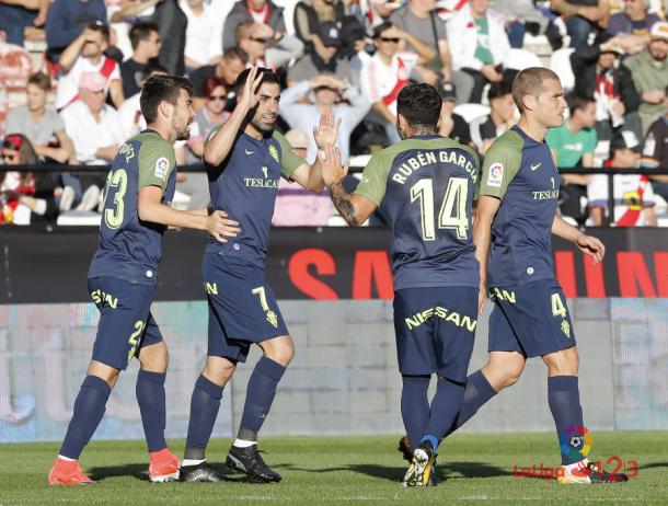 Felicidad sportinguista, tras un gol en Vallecas esta campaña | Imagen: LaLiga
