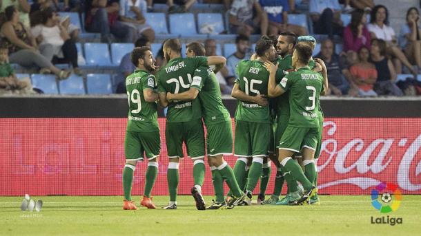 Los jugadores del Leganés celebran el gol de Víctor Díaz ante el Celta | Foto: LFP.