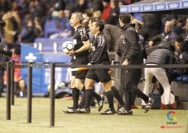 Fernández Borbalán y el resto de árbitros en en último partido dirigido. Fotografía: LaLiga