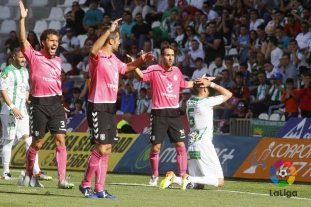 Luso se lamenta de una ocasión perdida frente al Tenerife | Foto: La Liga