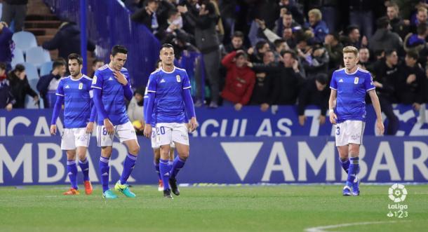 Rostros de decepción en el Real Oviedo | Imagen: LaLiga 1|2|3
