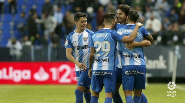 El Málaga celebra el gol anotado. Foto: LaLiga 123