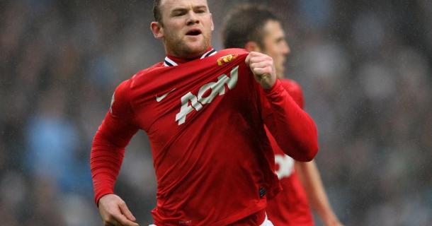 Rooney celebrando un tanto con la camiseta del United. Foto: Manchester United