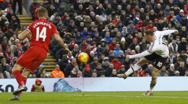 Rooney takes aim against Liverpool | Photo: telegraph.co.uk